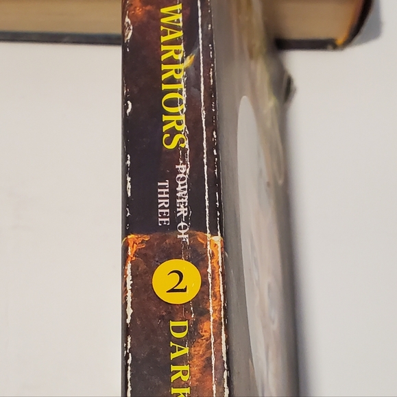 Warriors Erin Hunter 7 Book Set w/2 - 1st Edition Hardcovers & 5 Paperbacks - Picture 11 of 15